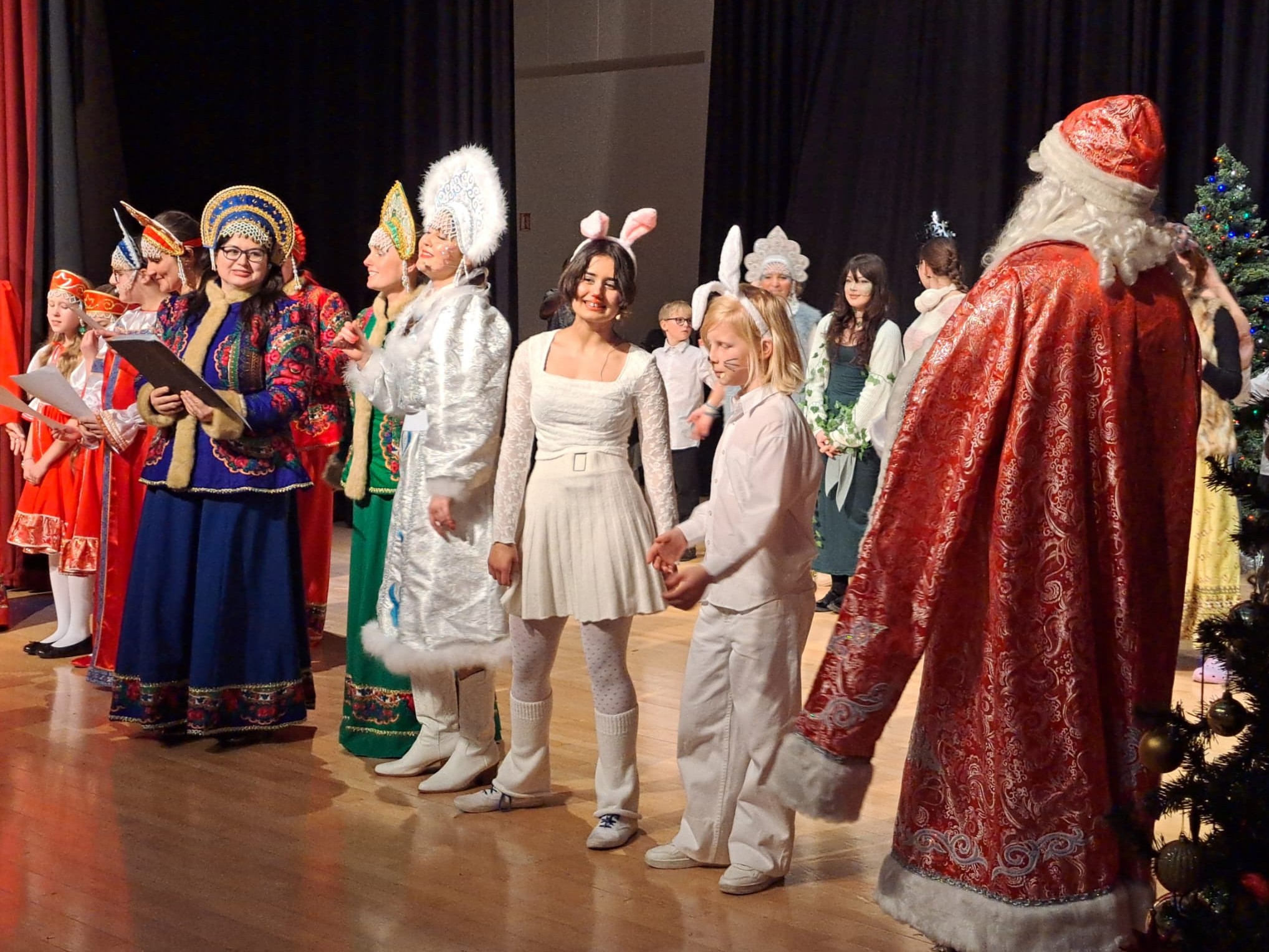 Новогодняя ёлка - фото 8